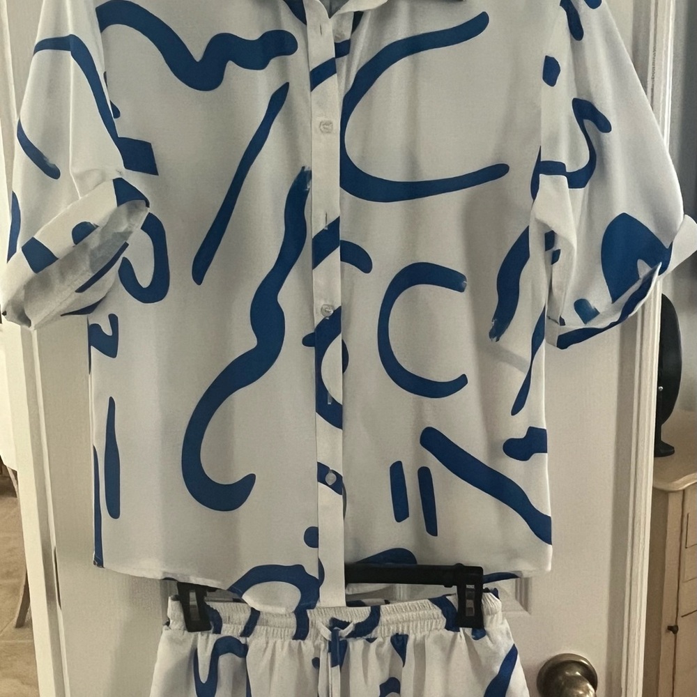 White Button-Up Shirt with Blue Abstract Print